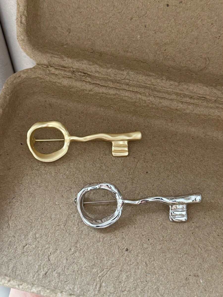 Abstract Key Brooch For Women  - Women Luxury Formal Wear ulasan dan harga