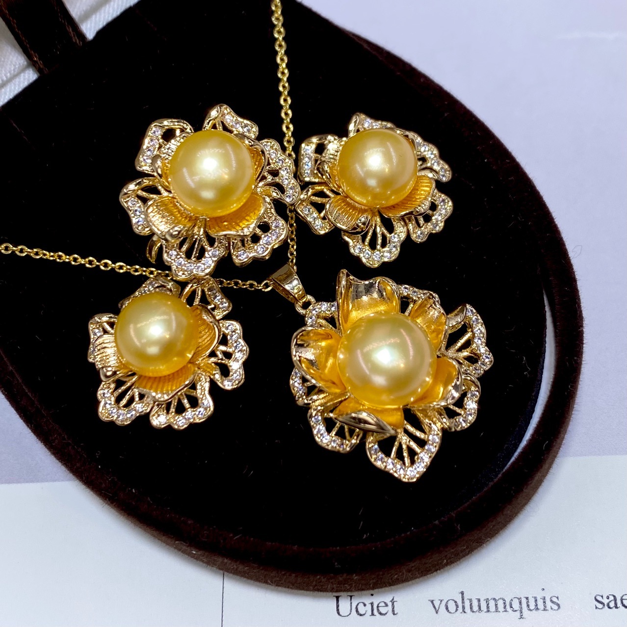 one Set freshwater pearl yello - Pearl Necklace Set ulasan dan harga